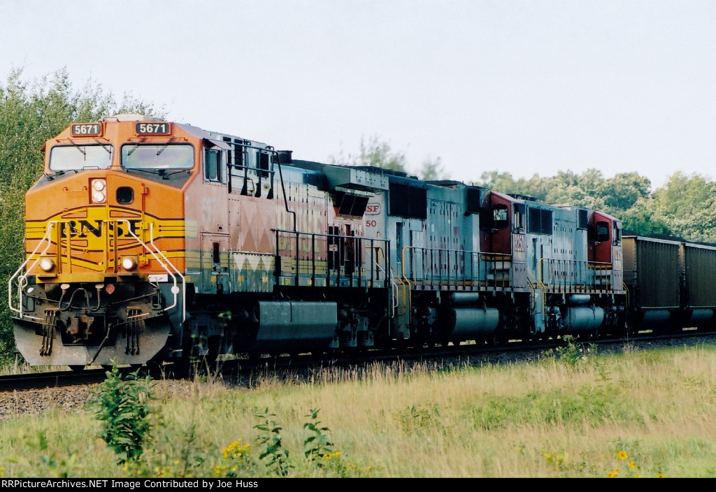 BNSF 5671 East